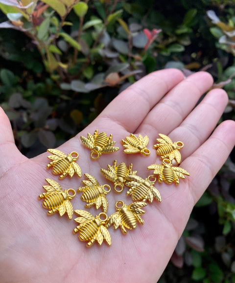 Bee Charms Set of 10, Metal Honey Bee Pendant, Gold Bumble Bee Charm, Bee Jewelry Making, Bee Embroidery