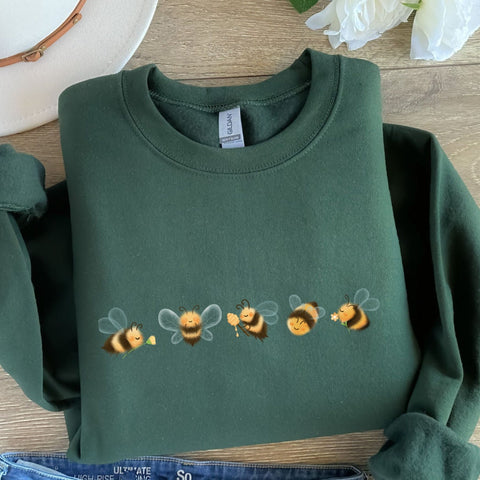 Honey Bee Sweatshirt, Bee Sweater, Bee Lover Shirt, Cute Bee Shirt, Bee Gift, Bee Theme Cottagecore Sweatshirt, Entomology, Apiary