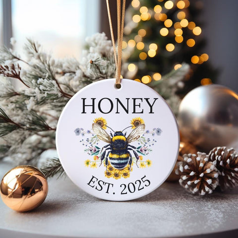 Grandma Honey Bee Ornament, Personalized New Grandma Christmas Gift, Pregnancy Reveal Ornament, Honey Grandma