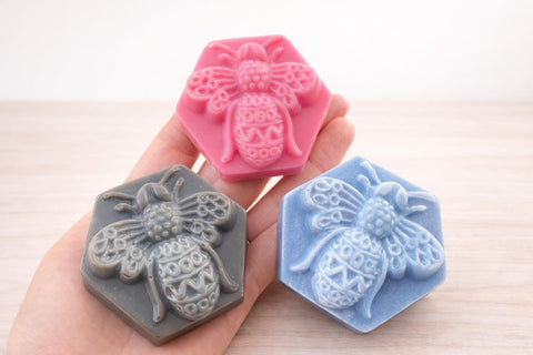 Bee Soap Gift Set | Honey Bee Soap Bar | Bee Lover Bath Gift | Beekeeping Gift for Women | Bee Themed